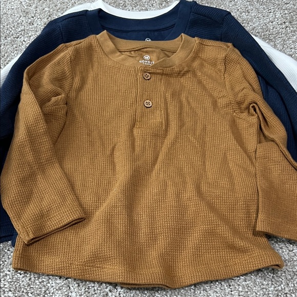 The Honest Company Kids Long Sleeve Waffle Knit Shirt - Gray, Blue, Brown, White - Picture 5 of 7